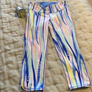 EUC Lilly Pulitzer Blue & Green Cropped Leggings